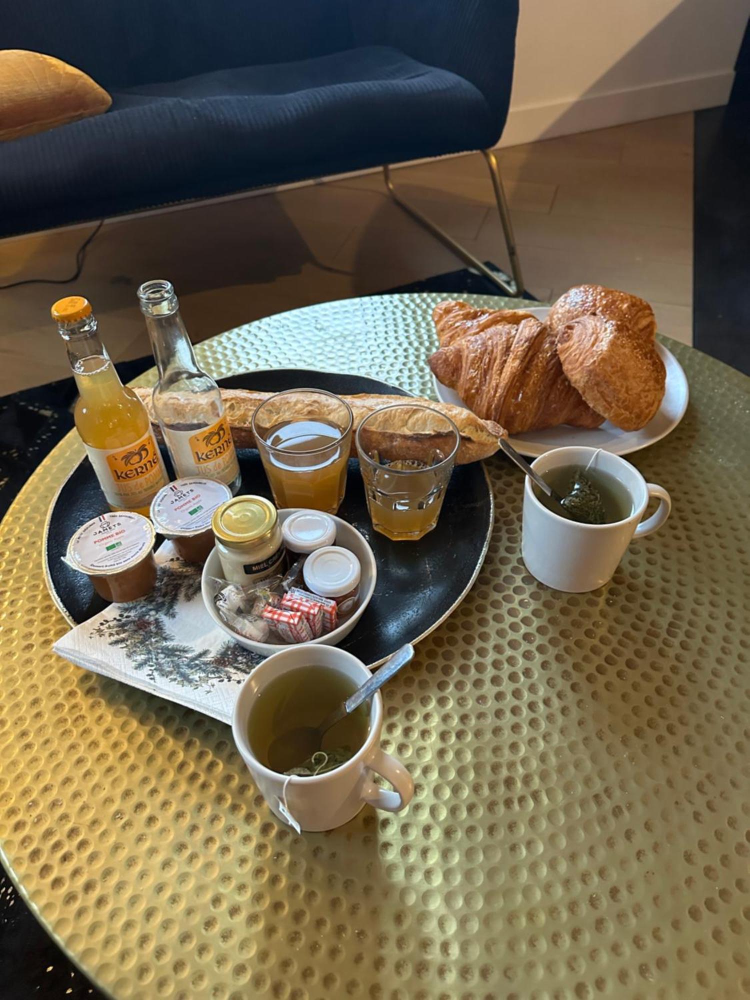Les Suites De Bougainville Concarneau Esterno foto